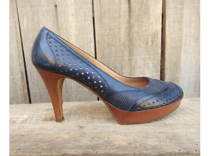 Fratelli Rosseti Décolleté open toe Fratelli Rossetti in pelle blu - vista 3