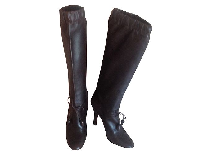 Botas Yves Saint Laurent de piel de cordero marrón Marrón oscuro - vista 2