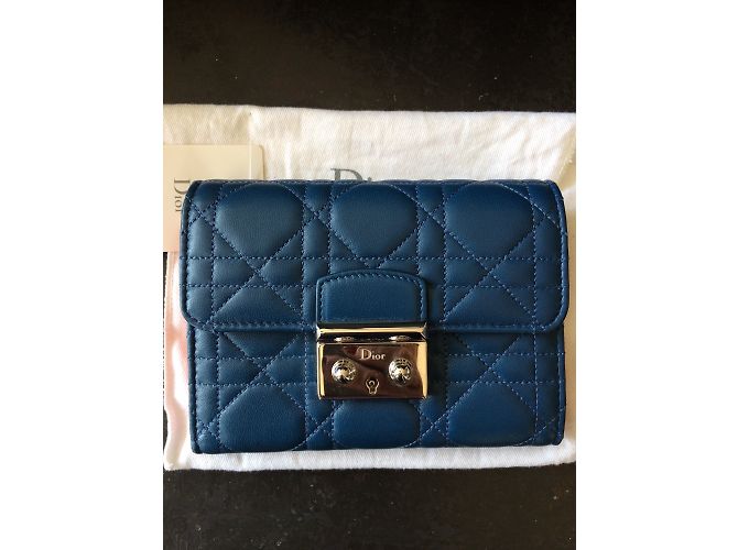 Christian Dior billetera - vista 3