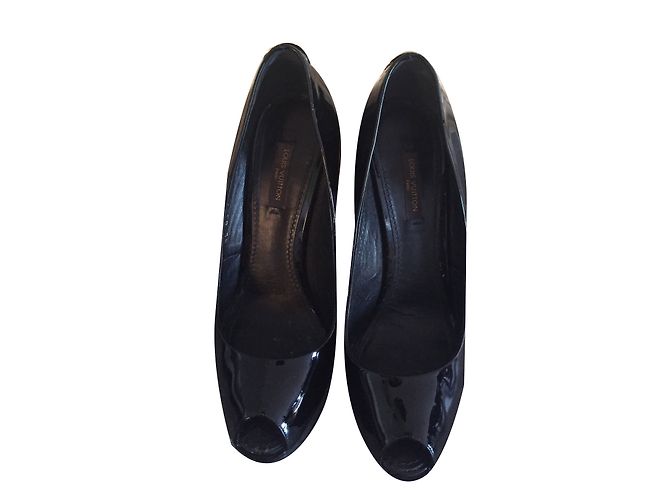 Décolleté Louis Vuitton in vernice nera con punta aperta 36.5 Nero - vista 2