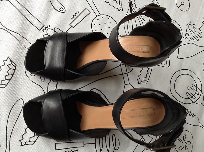 Sandali Céline in pelle nera con tacco 9cm Nero - vista 6