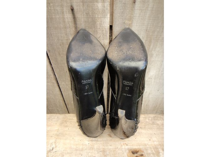 Botines Prada de charol negro plisado 37IT - vista 6