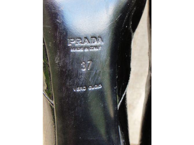 Botines Prada de charol negro plisado 37IT - vista 7