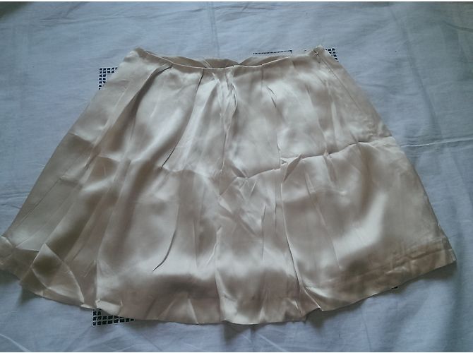 Falda corta de seda plisada Tara Jarmon Crema Crudo - vista 3