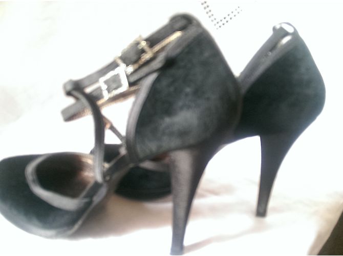Décolleté Gianfranco Ferré in Velluto e Raso Nero 37IT - vista 4