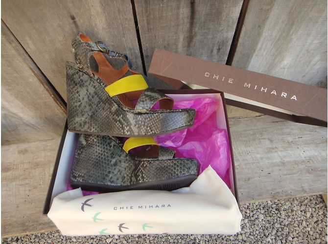 Chie Mihara Mandy - view 9