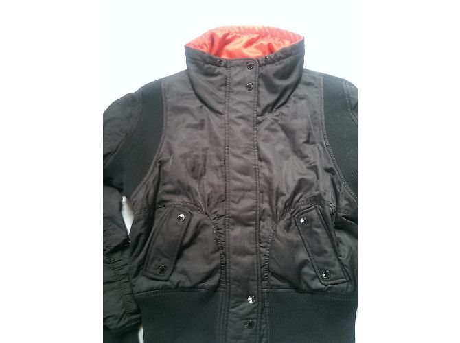 Jaqueta Armani Exchange preta com efeito cetim acolchoada Preto - vista 7