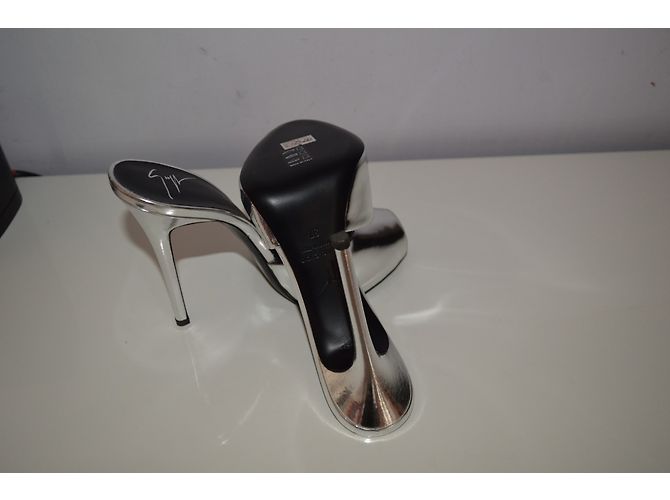 Giuseppe Zanotti Mules compensées - vue 8