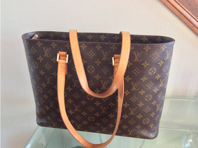 Louis Vuitton Luco Marrone scuro - vista 9