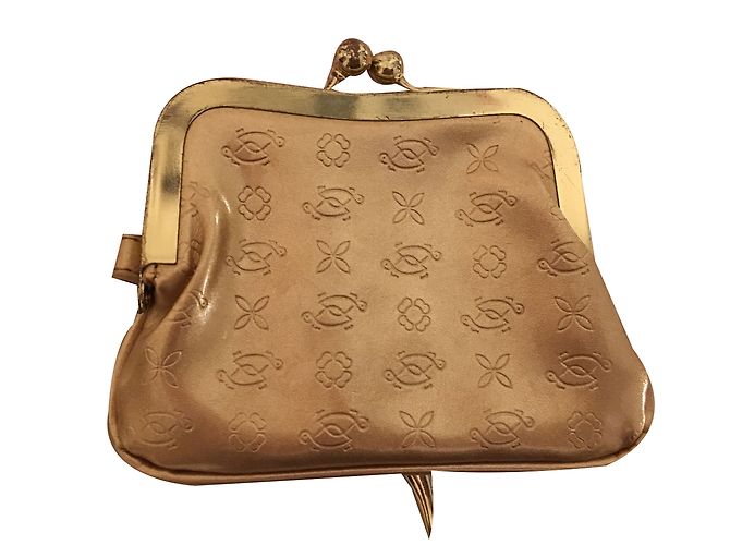 Autre Marque Cartera Carpisa Dorada en Piel Pata de Cabra con Amuletos Dorado - vista 2