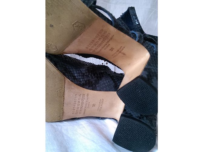 Maison Martin Margiela Asymmetrische Python Sandalen Anthrazit Anthrazitgrau - Ansicht 8