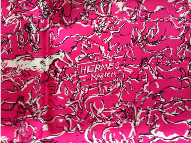 Hermès Cachecol Rosa - vista 2