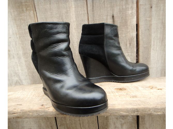 Botines Surface To Air Ankle Snow Boot V1 Negros de Cuero - vista 3