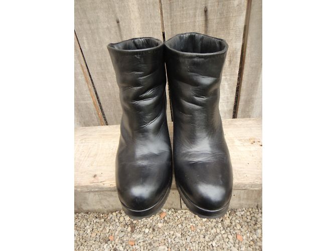 Botines Surface To Air Ankle Snow Boot V1 Negros de Cuero - vista 4