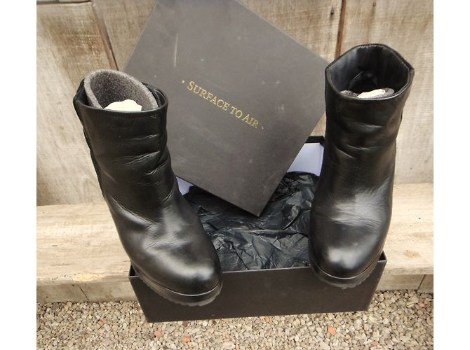 Botines Surface To Air Ankle Snow Boot V1 Negros de Cuero - vista 5
