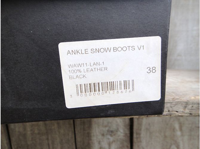Botines Surface To Air Ankle Snow Boot V1 Negros de Cuero - vista 6