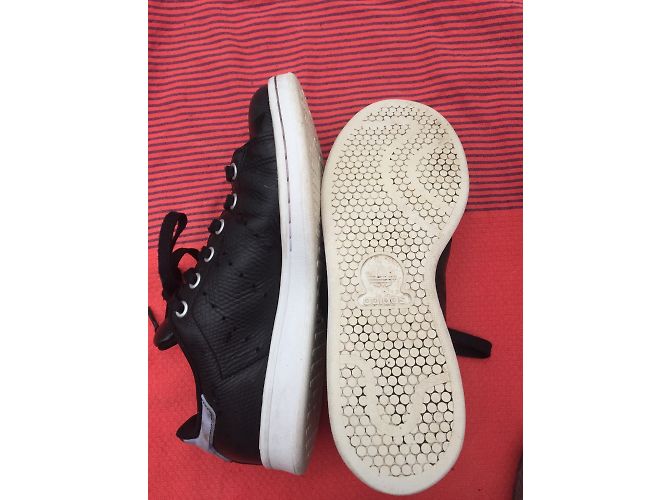 Zapatillas Adidas Stan Smith Rita Ora Negras de Cuero Negro - vista 6