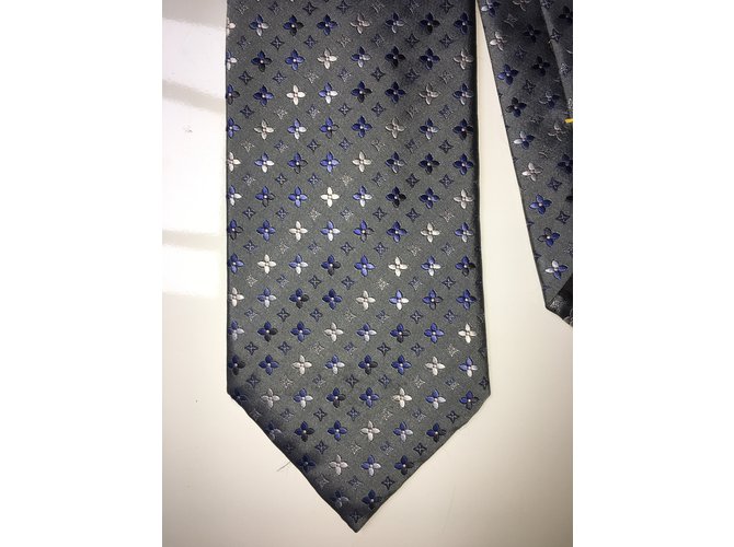 Louis Vuitton Cravate Bleu Gris - vue 3