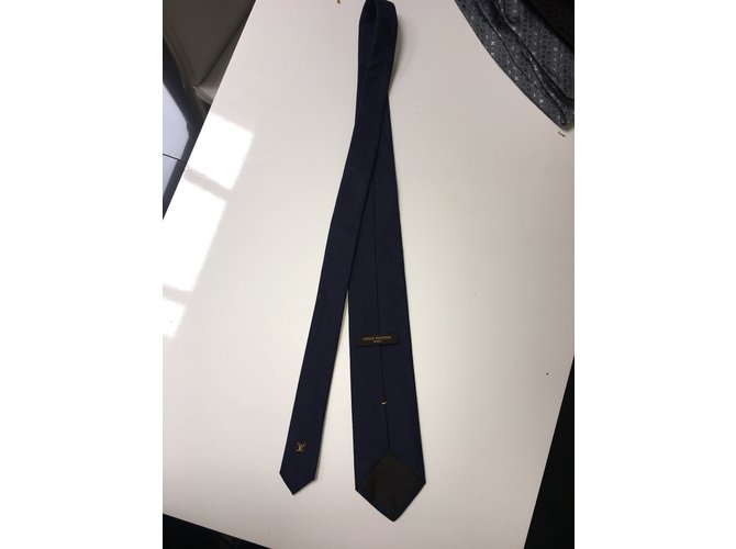 Louis Vuitton Tie Blue - view 5