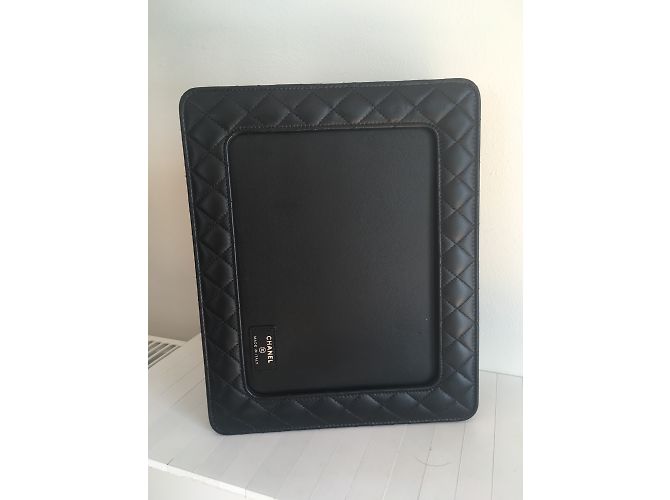 Caso di Chanel Ipad Nero - vista 3