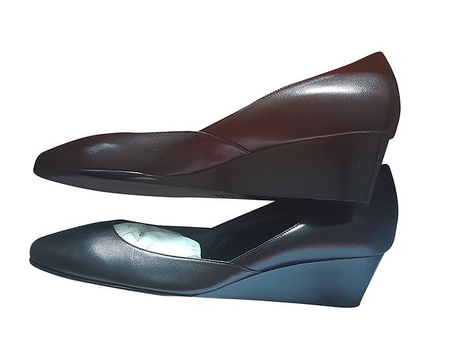Escarpins Hermès Femme Taille 38 En Daim Marron - Talons Moyens - Occasion