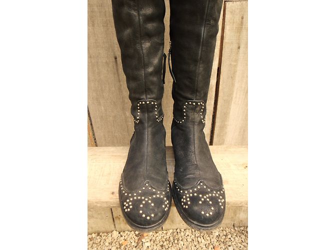 Stivali Miu Miu in pelle nera con borchie Nero - vista 5