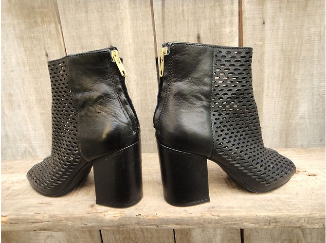 Stivaletti Ash in pelle nera con punta aperta Nero - vista 6