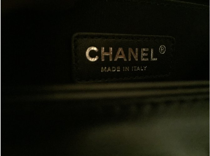 Boy Chanel Handtasche Schwarz - Ansicht 15