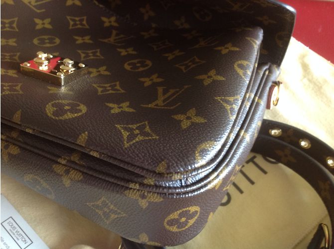 Louis Vuitton POCHETTE METIS Marrom - vista 7