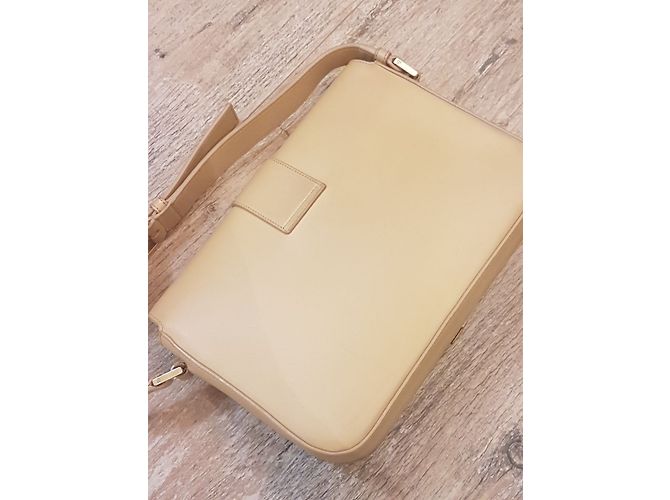 Yves Saint Laurent Chyc - vista 2