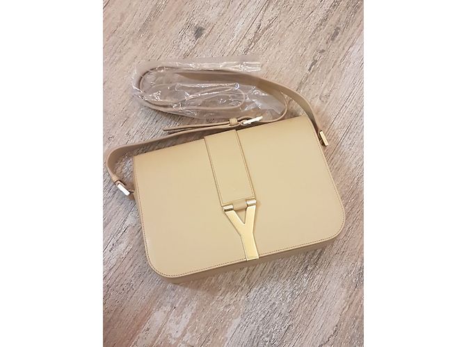 Yves Saint Laurent Chyc - vista 8