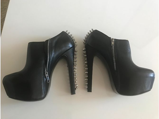 Stivaletti Steve Madden in pelle con borchie neri Nero - vista 4