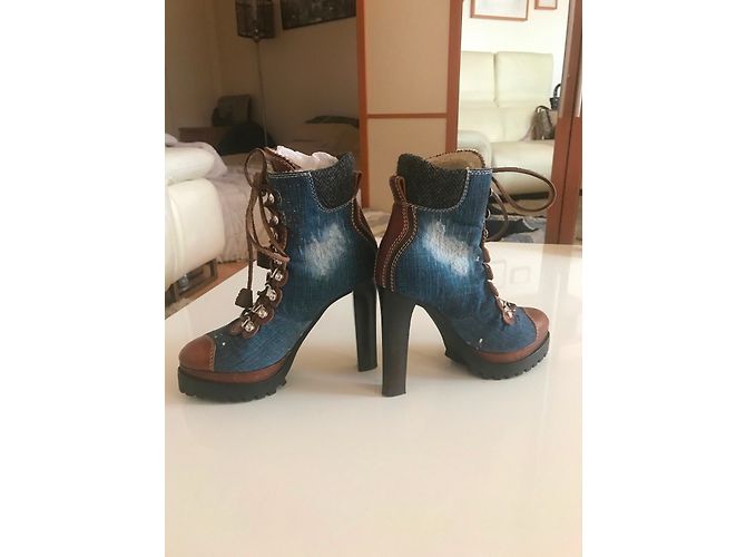 Dsquared2 Boots - view 3