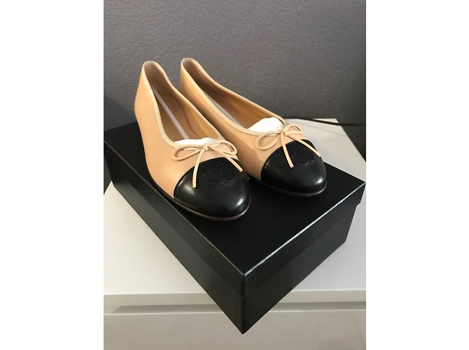 Chanel Bailarinas Negro Beige - vista 3