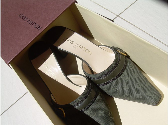 Louis Vuitton Maultiere Grün - Ansicht 3