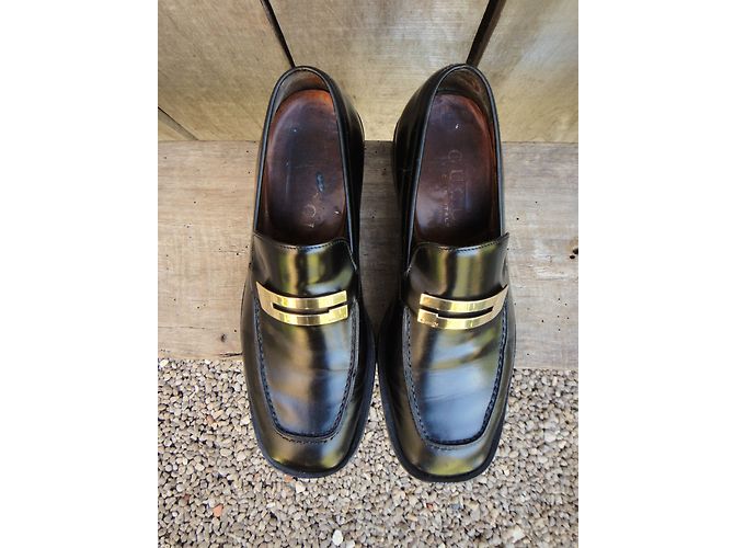 Mocassini Gucci in pelle nera con fibbia G Nero - vista 8
