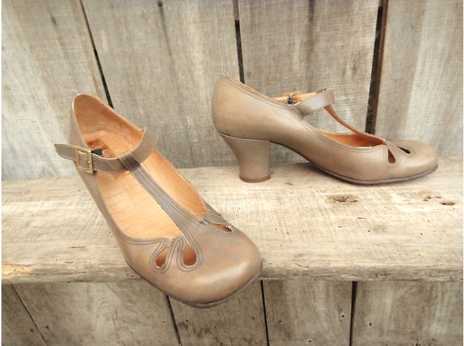 Décolleté Chie Mihara in pelle beige 39.5 - vista 4