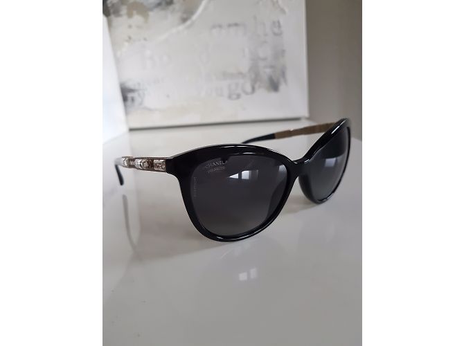 Chanel Sunglasses Black - view 3