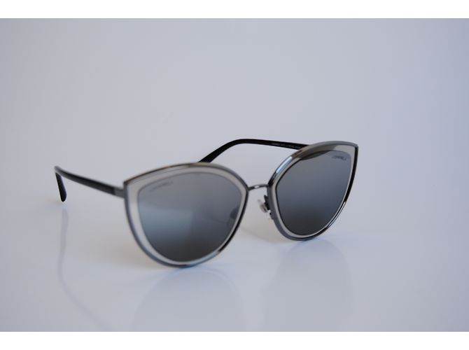 Chanel Sommerkatzenaugen-Sonnenbrille Silber - Ansicht 4