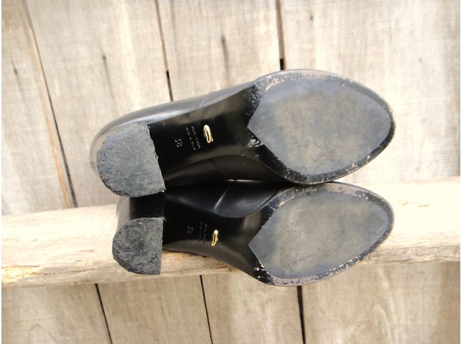 Botines Sergio Rossi de cuero negro con hebilla - vista 7