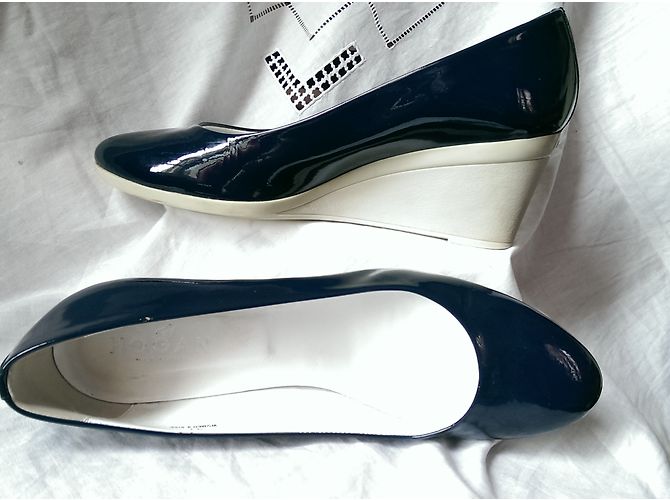 Hogan Keilabsatz Pumps aus blauem Lackleder Gr. 41 - Ansicht 4