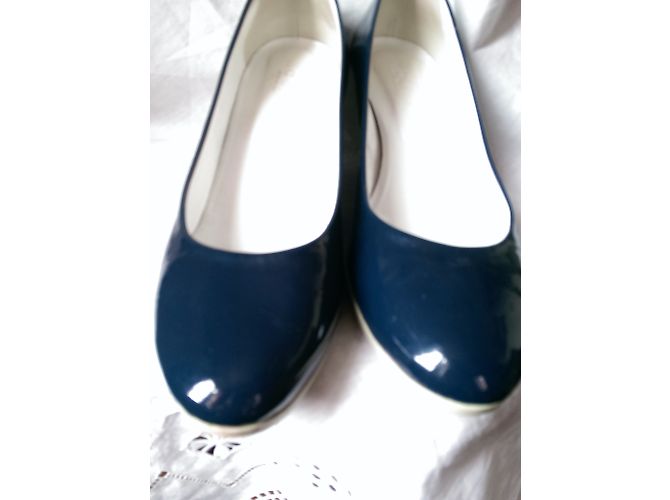 Hogan Keilabsatz Pumps aus blauem Lackleder Gr. 41 - Ansicht 9
