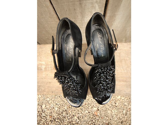 Décolleté Robert Clergerie in pelle di velluto nera con perle nere Nero - vista 6