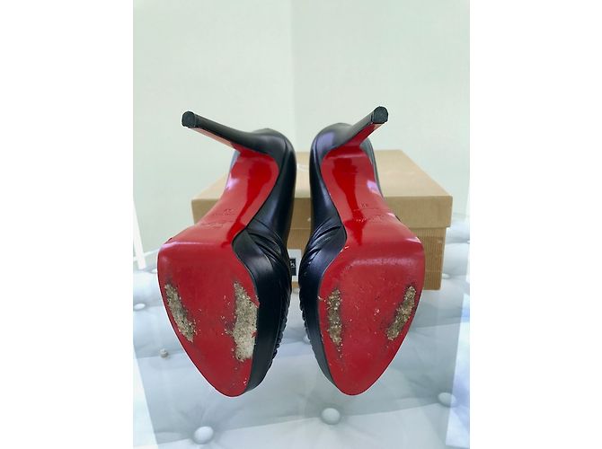 Décolleté Christian Louboutin Greissimo in pelle nera 39FR Nero - vista 6
