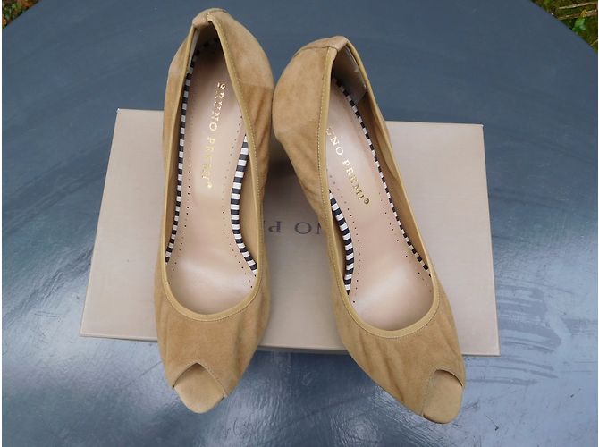 Autre Marque Décolleté aperte in scamosciato beige Bruno Premi 39,5 - vista 3