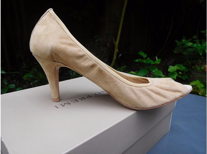 Autre Marque Décolleté aperte in scamosciato beige Bruno Premi 39,5 - vista 4