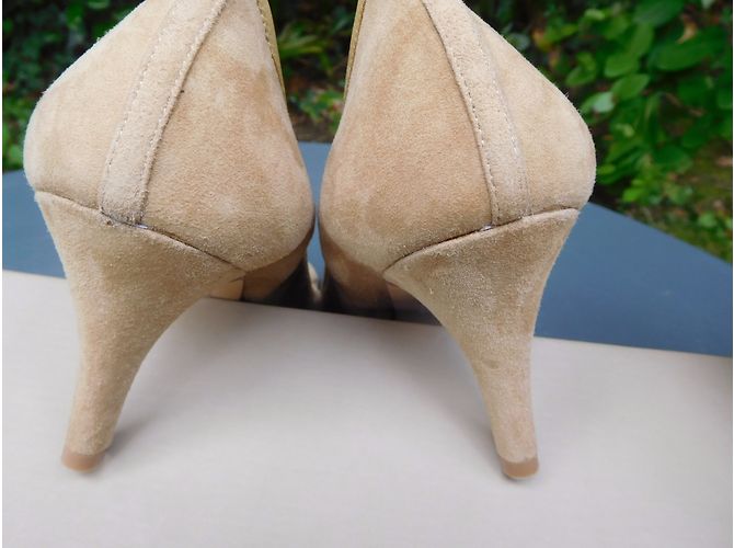 Autre Marque Décolleté aperte in scamosciato beige Bruno Premi 39,5 - vista 6