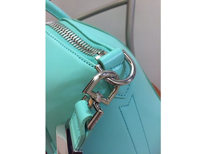 Givenchy Antigona - view 4