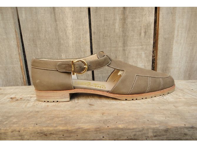 Sandali Salvatore Ferragamo in pelle di velluto kaki - vista 3