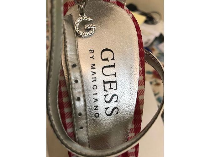 Sandali Guess Marciano in pelle bianchi e rossi 36IT Bianco Rosso - vista 3